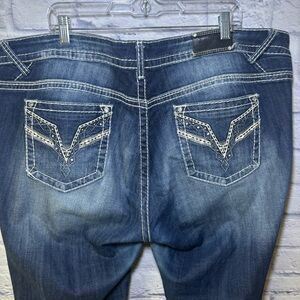 Vigoss The Chelsea Straight Leg Distressed Jeans Women's Size 24 Embellished